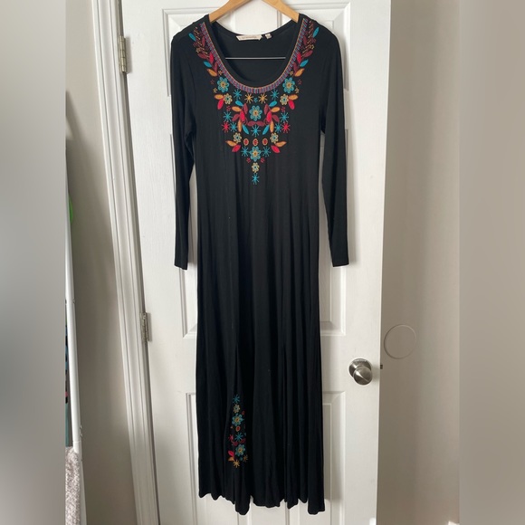 Soft Surroundings Dresses & Skirts - Embrace Effortless Elegance with This Soft Surroundings Maxi Dress 👗 0135